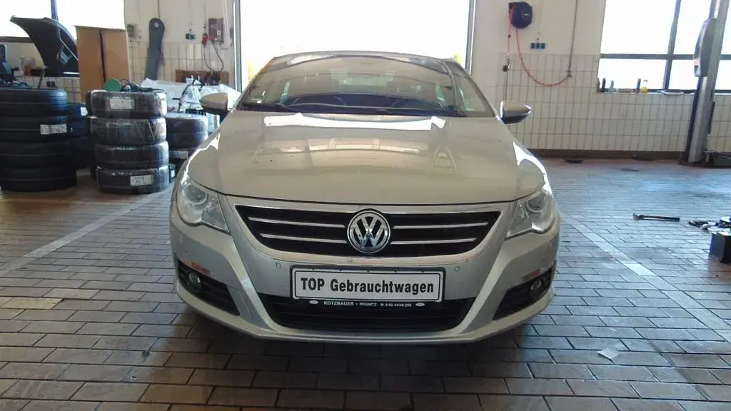 Gebraucht VW Passat 200 PS (147 kW) 2009 Silber Limousine