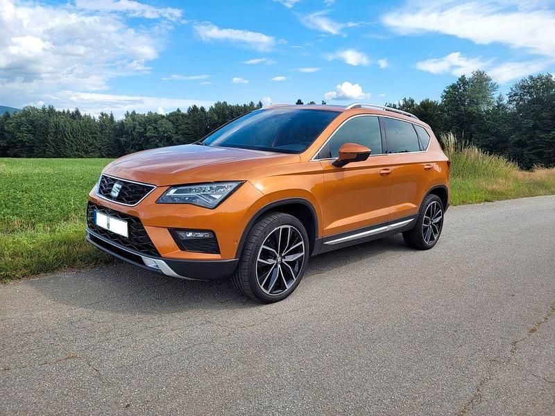 Orange Gebraucht 2018 Seat Ateca 4Drive SUV | 17.450 € (Superpreis) - Bild 1/4