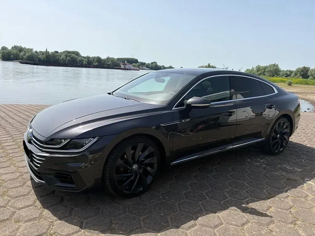 Gebraucht VW Arteon R-line 239 PS (175 kW) 2018 Grau Kleinwagen
