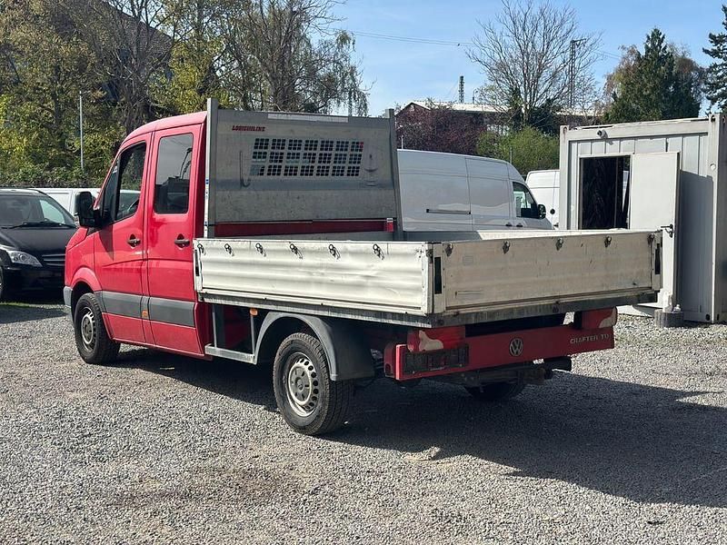 Gebraucht VW Crafter 136 PS (100 kW) 2016 Rot Van