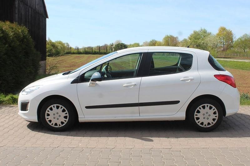 Second-hand Peugeot 308 Active 111 CP (81 kW) 2011 Alb Berlinǎ