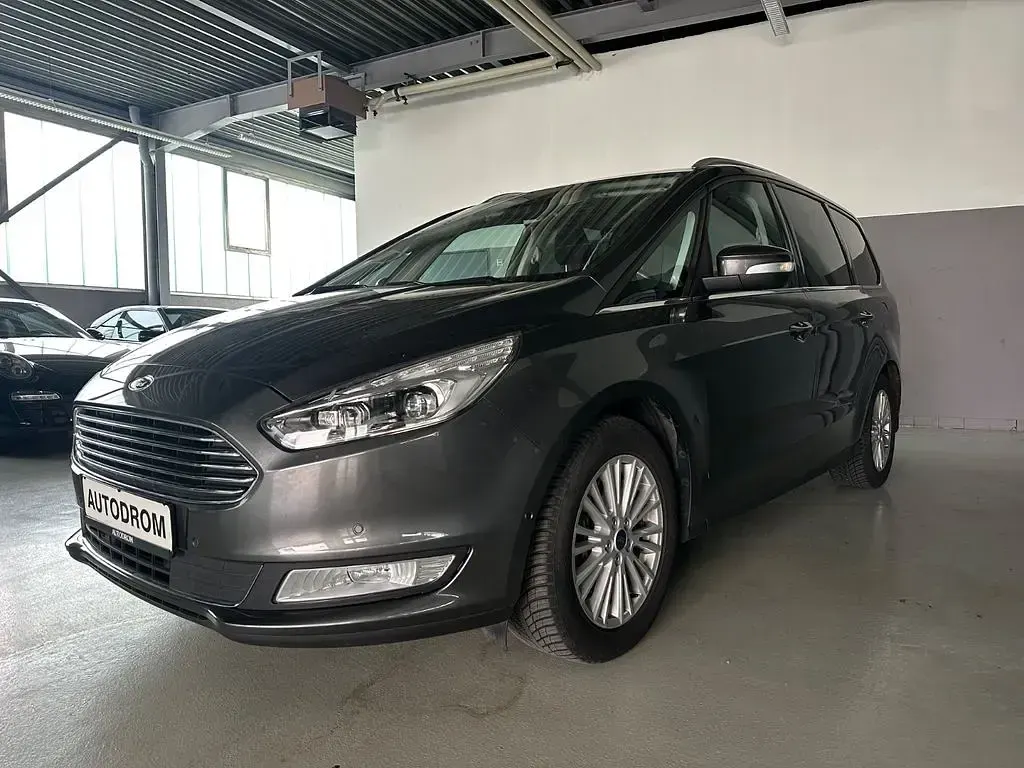 Second-hand Ford Galaxy Titanium 150 CP (110 kW) 2017 Gri Monovolum