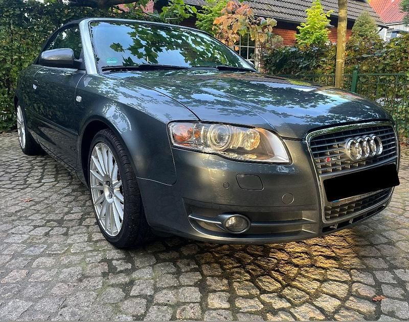 Grau Gebraucht 2006 Audi A4 Cabriolet S-Line Cabrio | 10.900 € (Fairer Preis) - Bild 1/4
