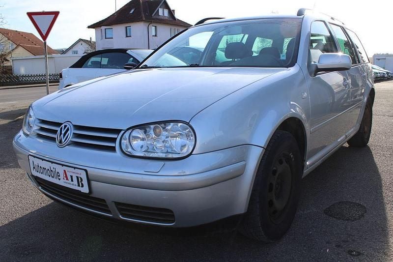 Silber Gebraucht 2005 VW Golf IV Pacific Kombi | 1.990 € (Fairer Preis) - Bild 1/4