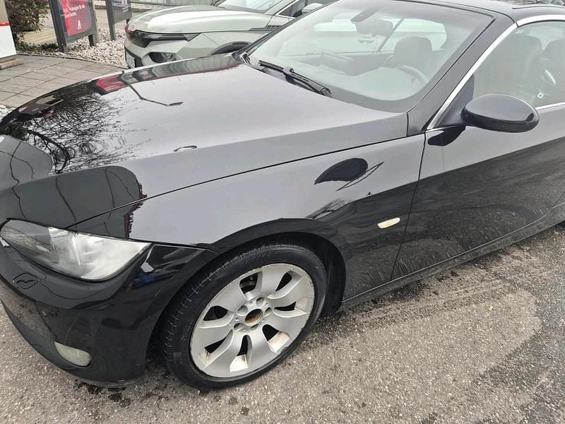 Gebraucht BMW 325 Cabriolet 197 PS (144 kW) 2008 Schwarz Cabrio