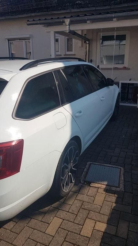 Gebraucht Skoda Octavia RS 184 PS (135 kW) 2017 Schwarz Kombi