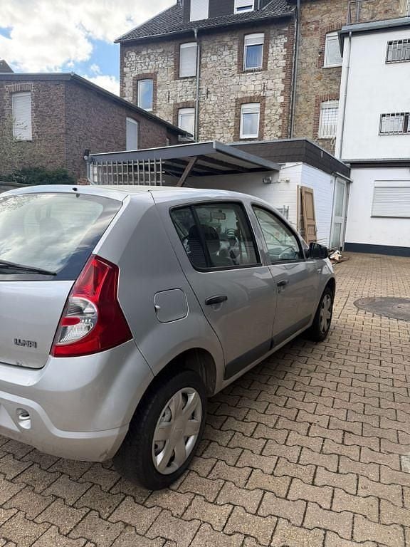 Gebraucht Dacia Sandero Stepway 87 PS (63 kW) 2010 Silber Limousine