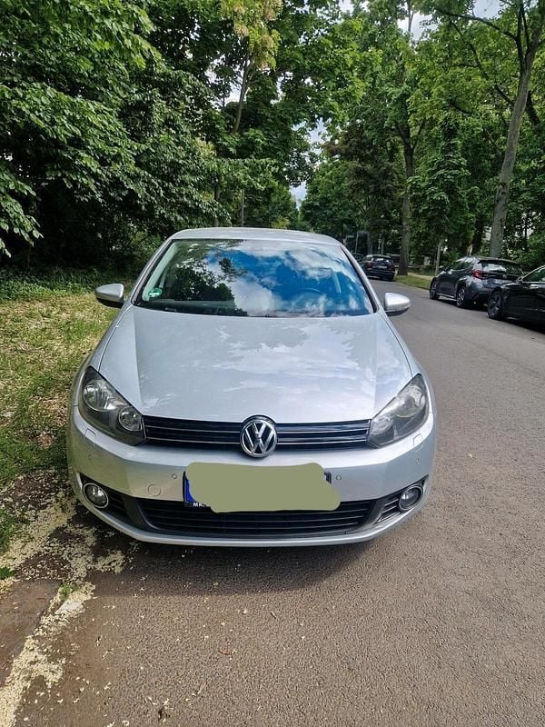 Silber Gebraucht 2011 VW Golf VI Limousine | 6.200 € (Fairer Preis) - Bild 1/4