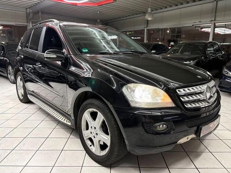 Gebraucht Mercedes ML280 190 PS (139 kW) 2007 Schwarz SUV