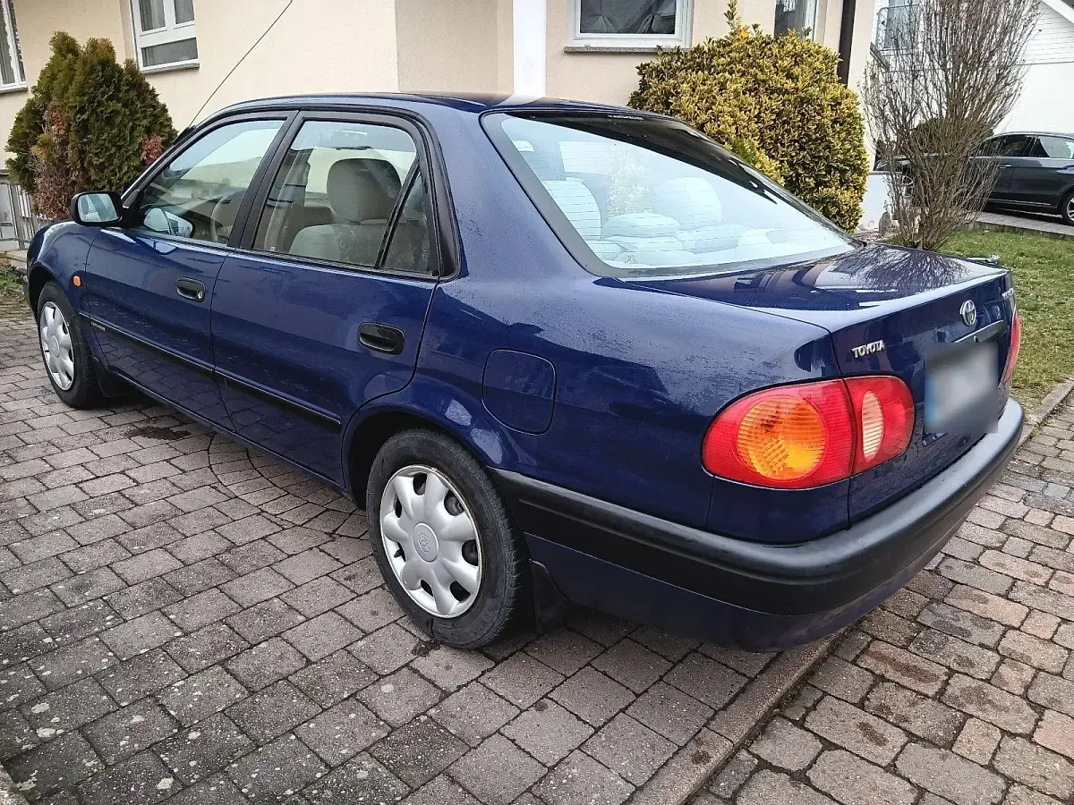 Gebraucht Toyota Corolla 86 PS (63 kW) 1998 Blau Limousine