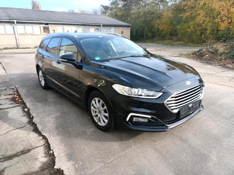 Schwarz Gebraucht 2019 Ford Mondeo Kombi | 15.950 € (Fairer Preis) - Bild 1/4