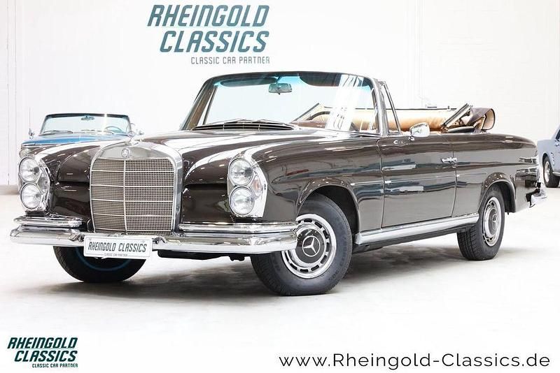 Braun Gebraucht 1965 Mercedes 220 Cabrio | 108.800 € - Bild 1/3