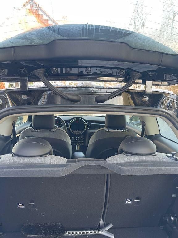 Gebraucht Mini Cooper SE 135 kW (184 PS) 2023 Schwarz Kleinwagen