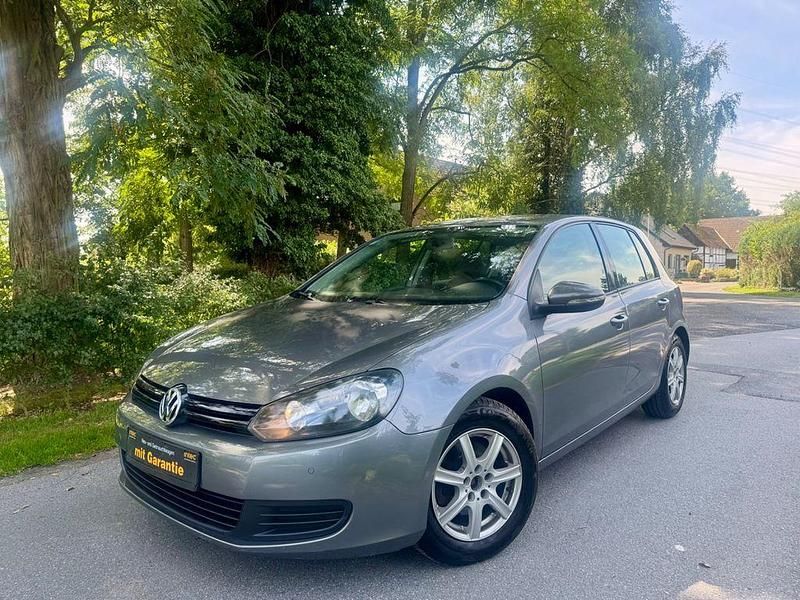 Grau Gebraucht 2009 VW Golf VI Trendline Limousine | 5.950 € (Etwas zu teuer) - Bild 1/4