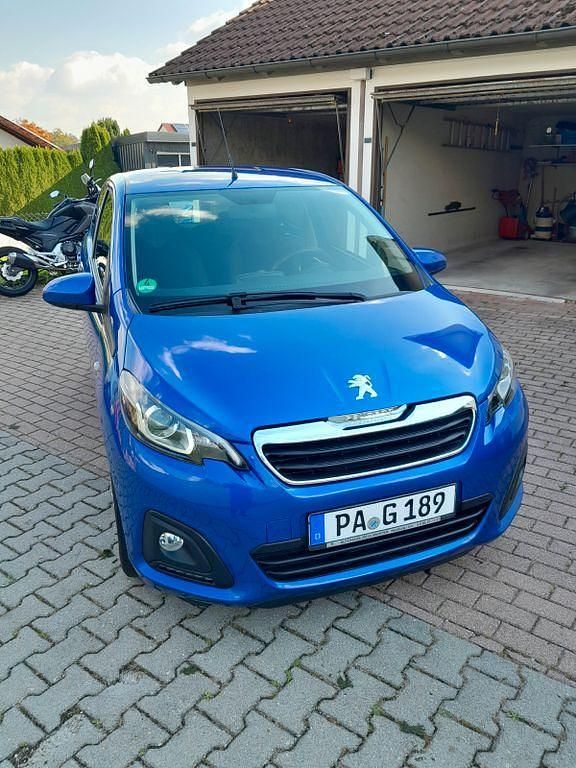 Blau Gebraucht 2018 Peugeot 108 Active Kleinwagen | 8.800 € (Fairer Preis) - Bild 1/4