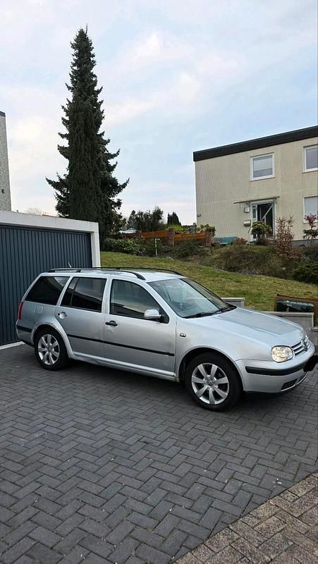 Gebraucht VW Golf IV 101 PS (74 kW) 2001 Silber Kombi