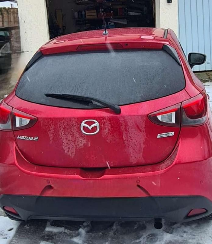 Gebraucht Mazda 2 Sports-Line 90 PS (66 kW) 2017 Rot Limousine