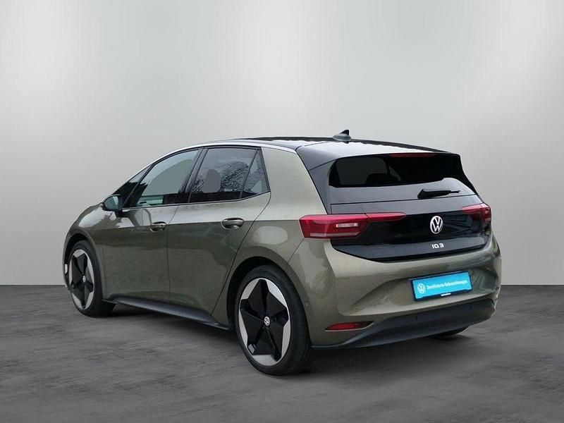 Gebraucht VW ID.3 Pro 150 kW (204 PS) 2023 Dark olivine green metallic Kleinwagen