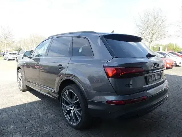 Second-hand Audi Q7 Basis 286 CP (210 kW) 2020 Gri SUV
