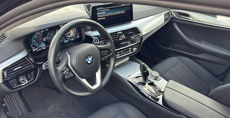 Gebraucht BMW 520 Shadowline 190 PS (139 kW) 2022 Schwarz Kombi