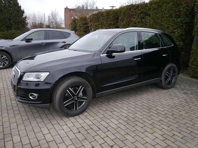 Schwarz Gebraucht 2015 Audi Q5 SUV | 11.500 € (Guter Preis) - Bild 1/4