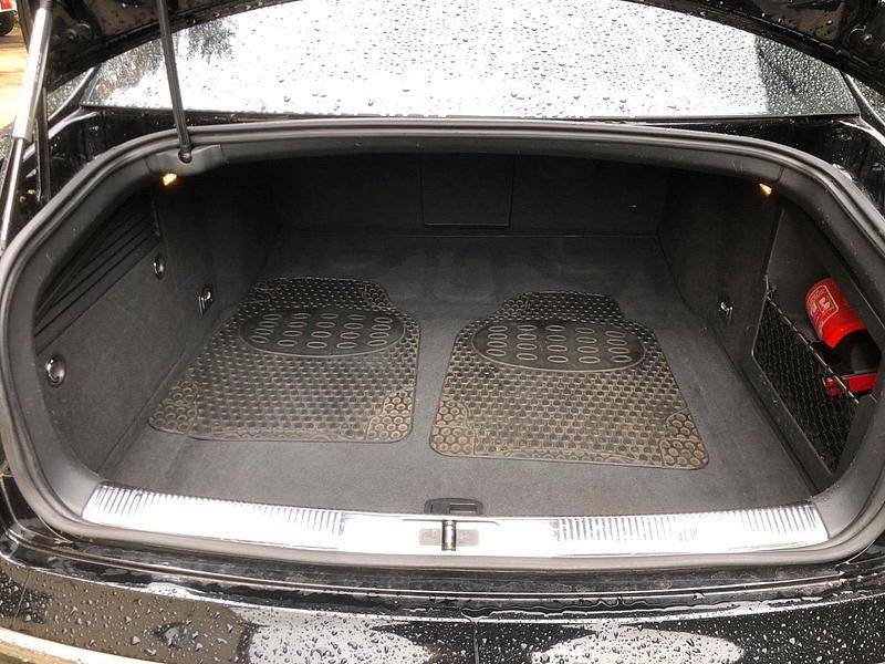 Gebraucht VW Phaeton 239 PS (175 kW) 2011 Schwarz Limousine