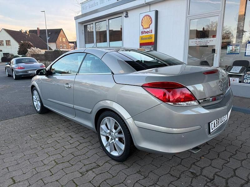 Gebraucht Opel Astra Cabriolet Cosmo 140 PS (102 kW) 2007 Beige Cabrio