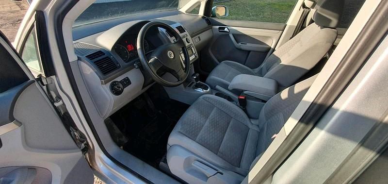 Gebraucht VW Touran 104 PS (76 kW) 2007 Silber Van / Kleinbus