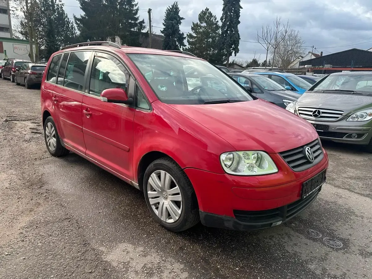 Gebraucht VW Touran Highline 140 PS (102 kW) 2005 Rot Van / Kleinbus