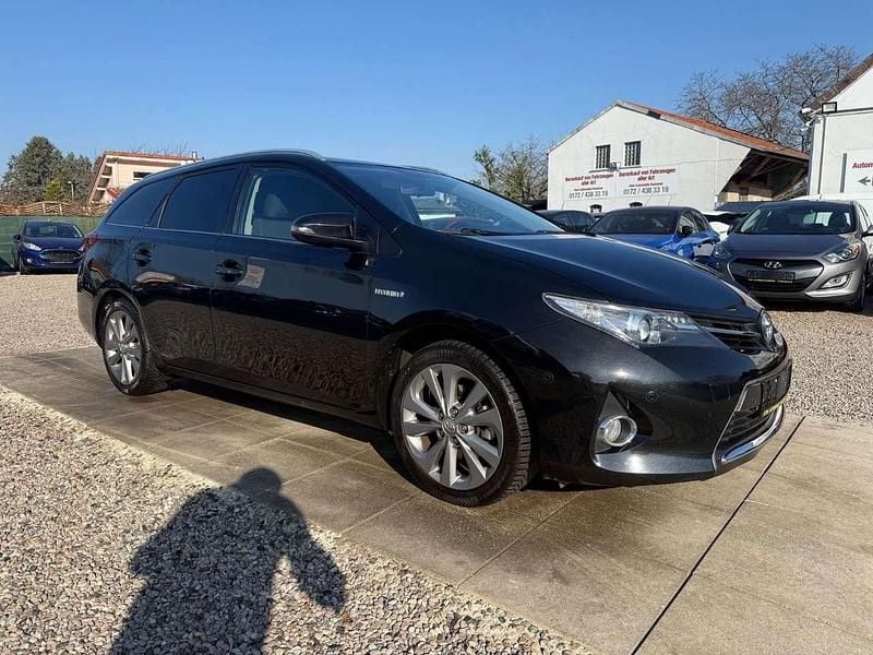 Gebraucht Toyota Auris Hybrid Life 99 PS (72 kW) 2014 Schwarz Kombi