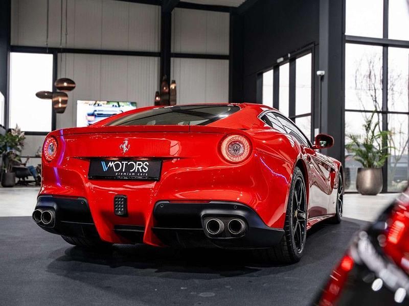 Gebraucht Ferrari F12 741 PS (545 kW) 2013 Rot Coupé
