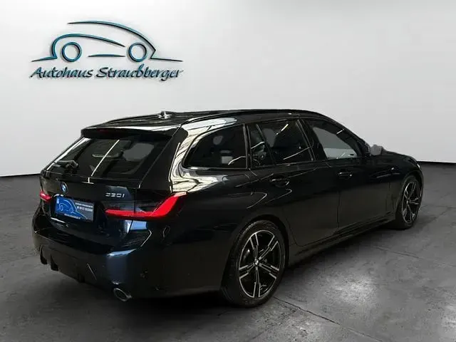 Gebraucht BMW 330 M Sport 245 PS (180 kW) 2025 Schwarzkeine angabe Kombi