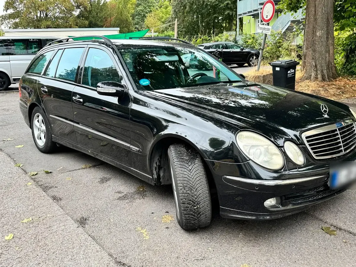 Gebraucht Mercedes E200 163 PS (119 kW) 2005 Schwarz Kombi