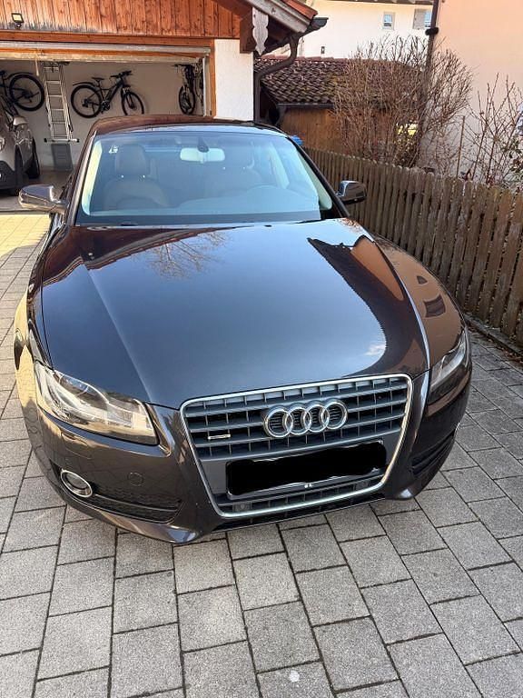 Gebraucht Audi A5 170 PS (125 kW) 2011 Grau Coupé