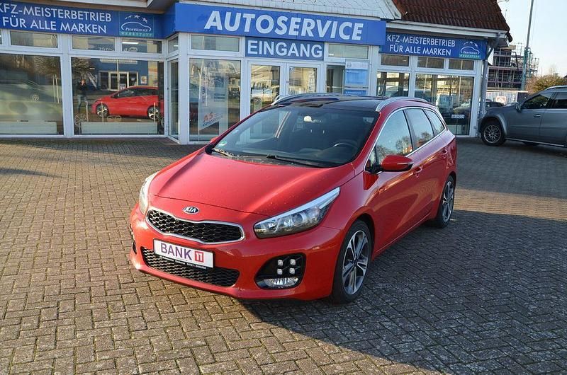 Gebraucht Kia Ceed Sportswagon 136 PS (100 kW) 2016 Rot Kombi