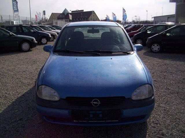 Gebraucht Opel Corsa Edition 54 PS (39 kW) 2000 Silber metallic Limousine