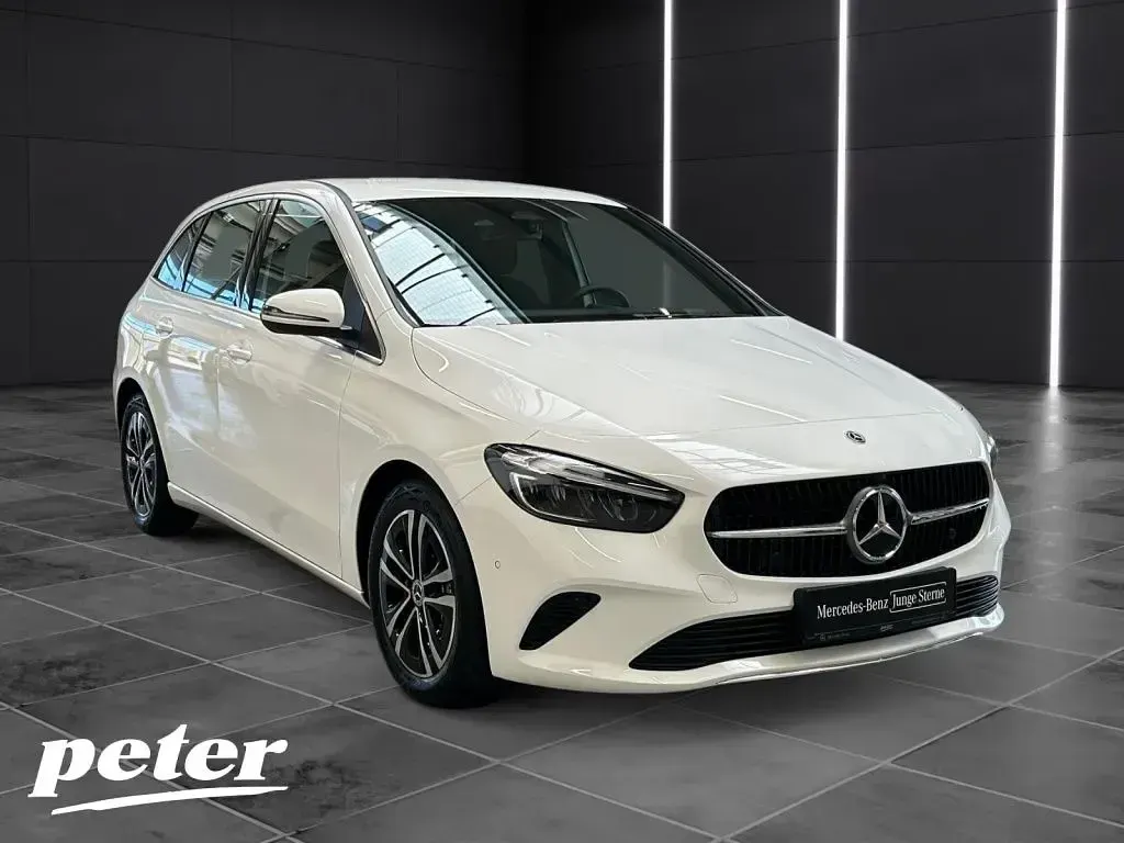 Gebraucht Mercedes B200 Progressive 163 PS (119 kW) 2025 Unilack polarweiß Kleinwagen
