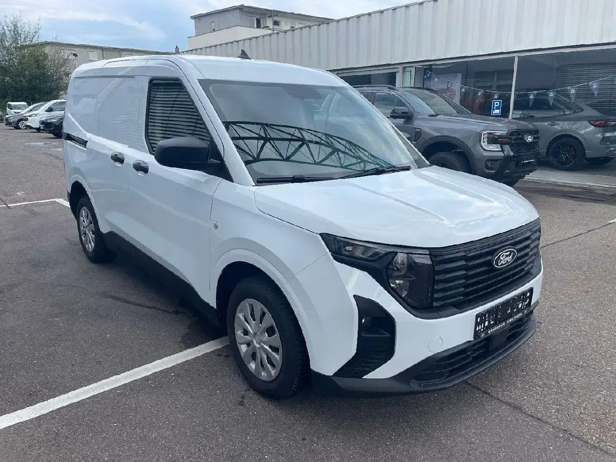 Gebraucht Ford Transit Trend 101 PS (74 kW) 2025 Frostweiß Van