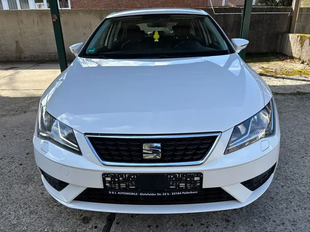 Gebraucht Seat Leon Style 150 PS (110 kW) 2018 Weiß Limousine