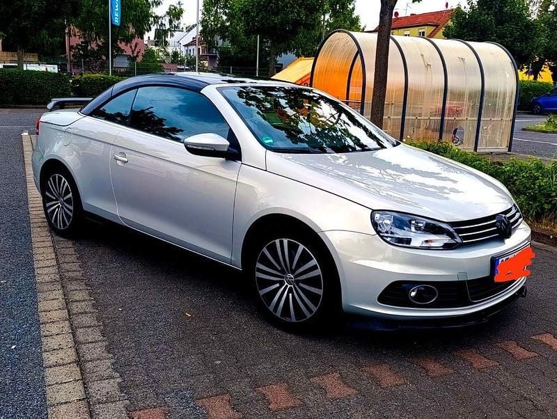 Schwarz Gebraucht 2013 VW Eos Sportline Cabrio | 10.999 € (Fairer Preis) - Bild 1/4