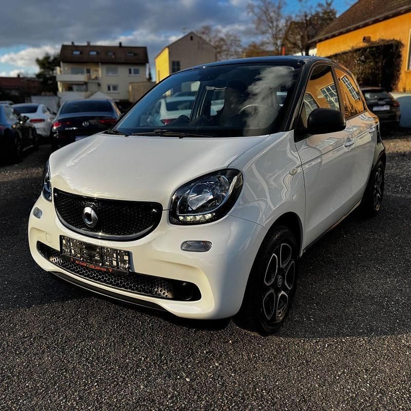 Second-hand Smart ForFour 71 CP (52 kW) 2017 Roșu Hatchback