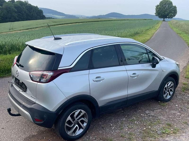 Argon silber/ice silver (m2) Gebraucht 2018 Opel Crossland X Innovation SUV | 10.999 € (Guter Preis) - Bild 1/4