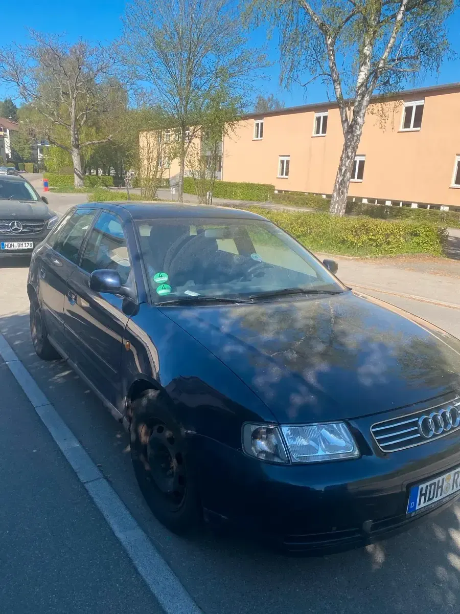 Gebraucht Audi A3 102 PS (75 kW) 2000 Blau Kleinwagen