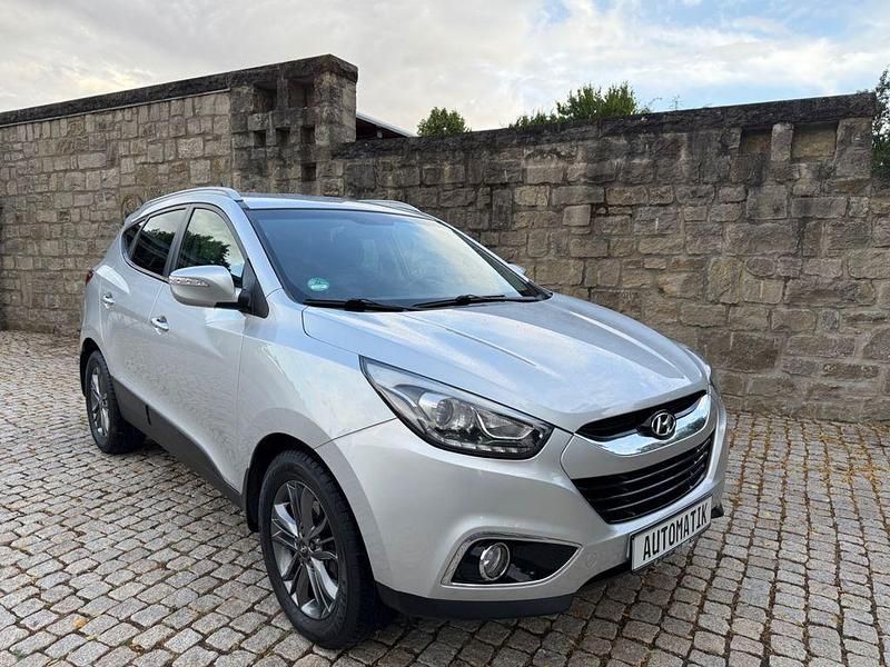 Silber Gebraucht 2015 Hyundai ix35 SUV | 8.999 € (Fairer Preis) - Bild 1/4