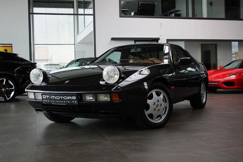 Grau Gebraucht 1982 Porsche 928 Coupé | 25.928 € - Bild 1/4