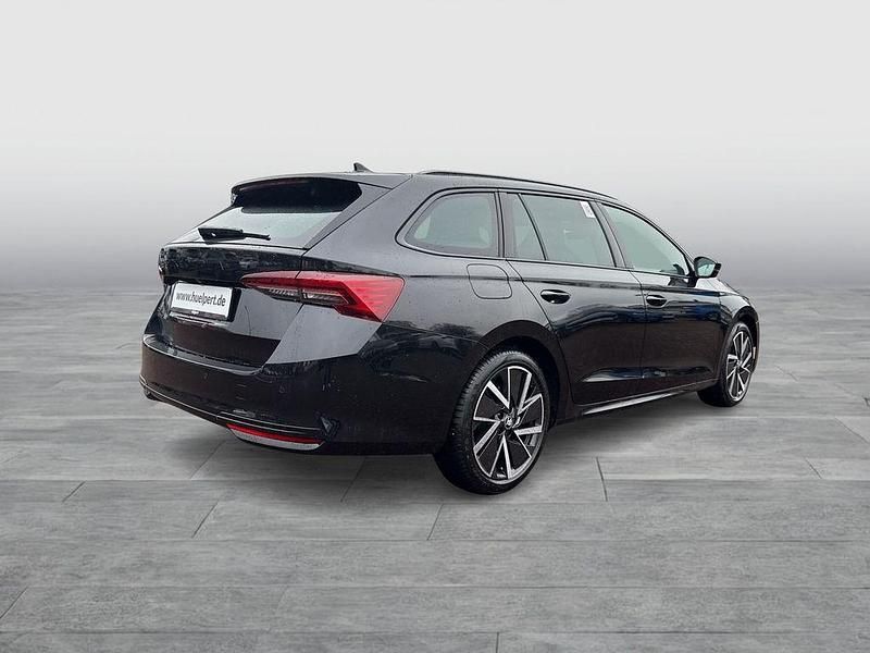 Neu Skoda Octavia SportLine 150 PS (110 kW) 2025 Grau Kombi