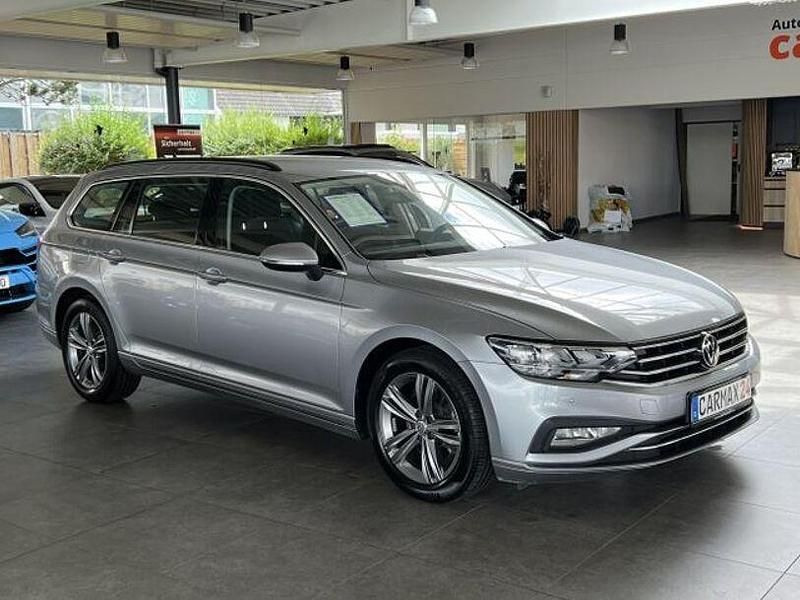 Silber Gebraucht 2022 VW Passat Kombi | 21.970 € (Superpreis) - Bild 1/4