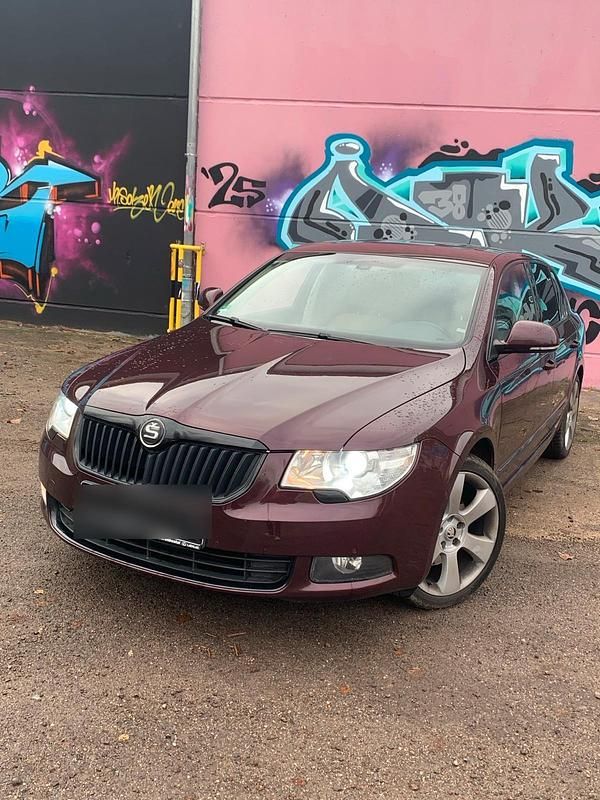 Rot Gebraucht 2008 Skoda Superb Limousine | 5.499 € (Guter Preis) - Bild 1/4