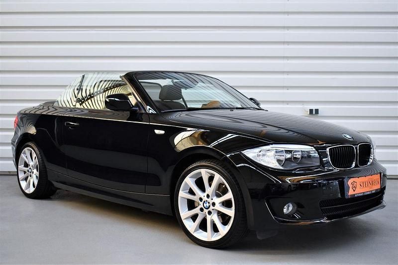 Schwarz Gebraucht 2012 BMW 118 Cabriolet Advantage Cabrio | 17.990 € - Bild 1/4