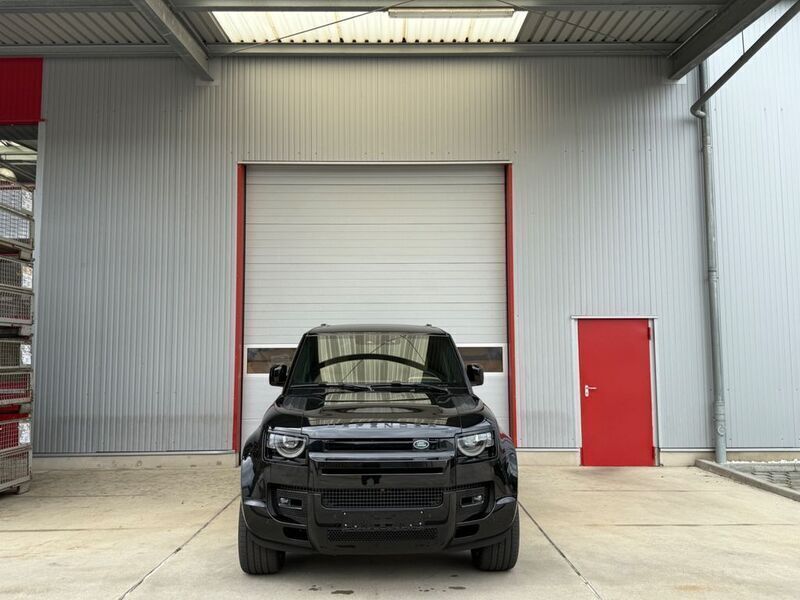 Schwarz Neu 2025 Land Rover Defender HSE Dynamic SUV | 112.500 € - Bild 1/4